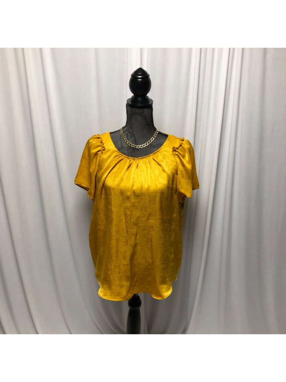 Lauren Conrad Blouse Womens Size Small Golden Yellow Satin Short Sleeve Top
